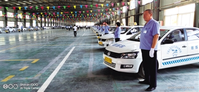 <p>　　驾培社会化经营室内训练场。</p>