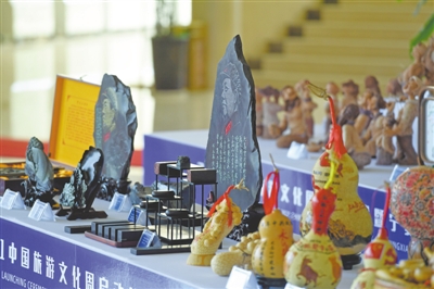 <p>　　2021中国旅游文化周启动仪式暨宁夏（银川）专场活动启动现场展出的宁夏文旅创意产品。</p>