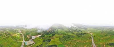 <p>　　六盘山云海。</p>