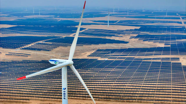 宁夏灵武400万千瓦采煤沉陷区新能源基地项目建成投运